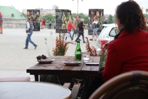 в кафе