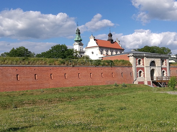 zamosc city wall