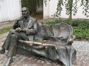 Памятник Яну Карскому